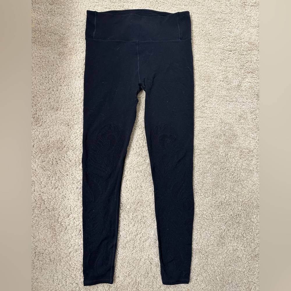Lululemon leggings with pattern